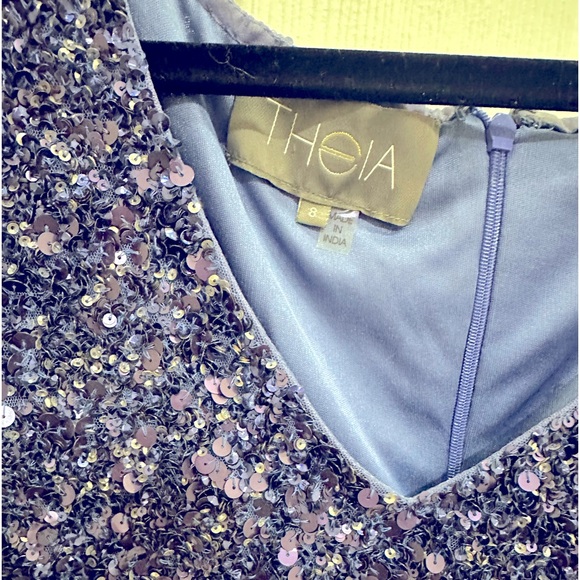 Theia cocktail dress Size 8 Purple sequins - Picture 2 of 2